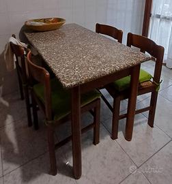 TAVOLO PIANO GRANITO E 4 SEDIE CONDIZIONI PERFETTE