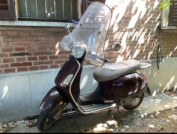 Vespa GTS 125