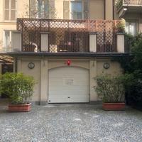 In Via San Massimo posto auto in silos