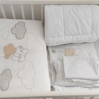 paracolpi+copripiumino +piumino Chicco+ biancheria