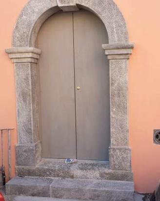 Portale in pietra 01