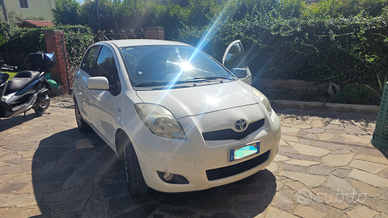 Toyota Yaris 1.0 5P VVT-i70 CV Benzina