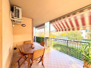 3 LOCALI A LA LOGGIA