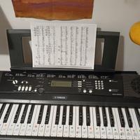 Tastiera Yamaha Ez 220 + supporto