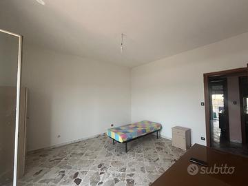 Luminoso e ampio appartamento zona metro Borgo