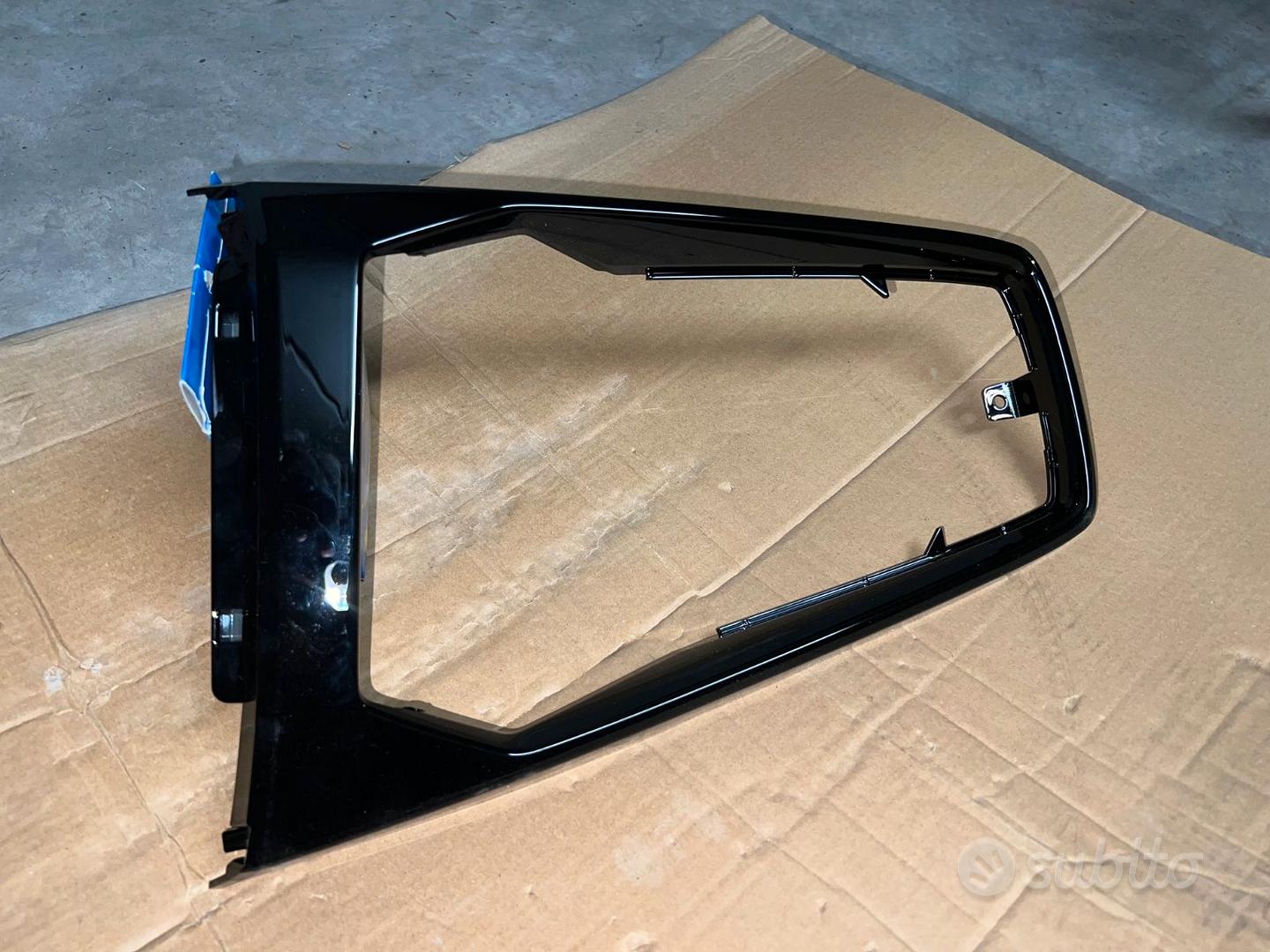 Cornice cambio nera lucida per AUDI A3 8Y - Accessori Auto In vendita a  Milano