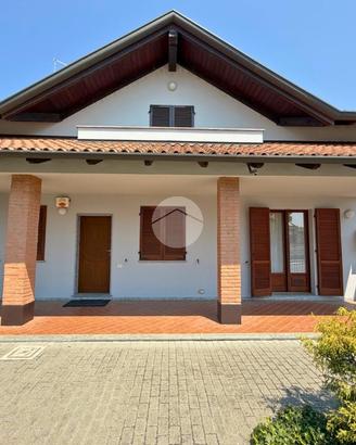 VILLA SINGOLA A BORGO VERCELLI