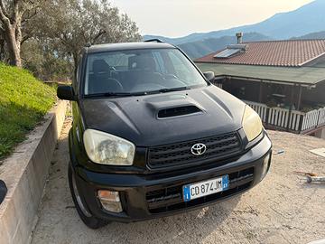 Toyota rav4 4x4 con gancio traino
