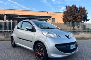 Peugeot 107 1.0 68CV 3p. SOLO 49.000 KM !!!