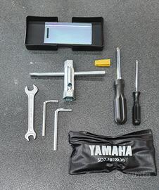OOFFERTA!!! KIT CHIAVI ATTREZZI YAMAHA PER MT 125 