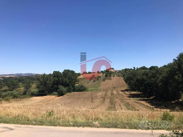 Terreno edificabile - Sant'Angelo a Cupolo