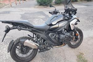 Bmw r 1300 gs triple black