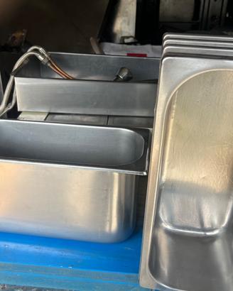 60 vaschette per gelato, in buone condizioni.