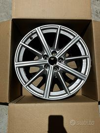 cerchi in lega da 18 originali audi sport A3 2023