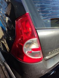 Fanale posteriore sinistro DACIA SANDERO del 2012