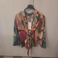 blusa stile kimono Zara con etichetta 