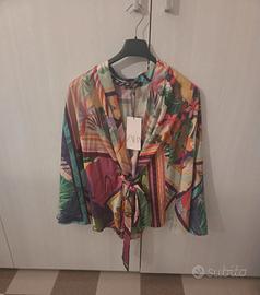 blusa stile kimono Zara con etichetta 