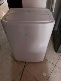 Condizionatore portatile con tubo