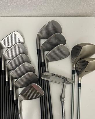 Set Golf 12 Mazze+27 Palline+50 tee+2 Coprimazze