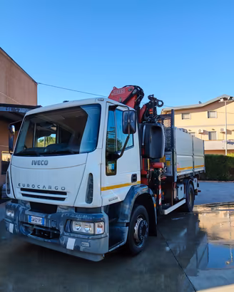 camion gru ribaltabile 
