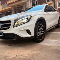 Mercedes GLA200 D 4Matic