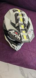 casco da moto cross enduro Airoh 