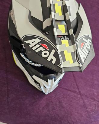 casco da moto cross enduro Airoh 