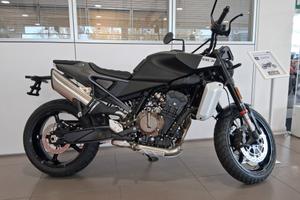 Husqvarna Svartpilen 801