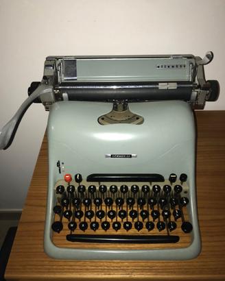 Macchina da scrivere Lexikon 80