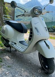 Vespa 300 GTS ABS