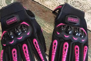 guanti moto suomy