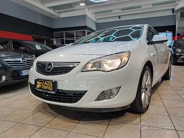 Opel Astra 1.4 Turbo 140CV berlina 110.000 km