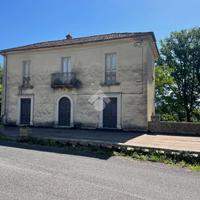 CASA INDIPENDENTE A CASALVIERI