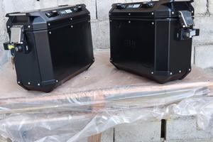 Givi trekker Outback coppia da 37 litri 