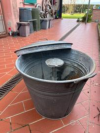 Antico bidone lava panni lavatrice antica