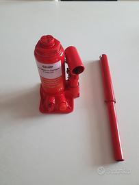 Cric idraulico a bottiglia 2 Tonnellate.