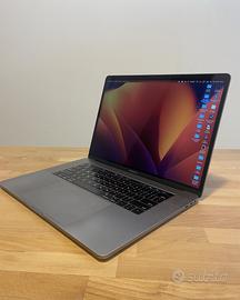 MacBook Pro 15″ (2017) i7 16 GB