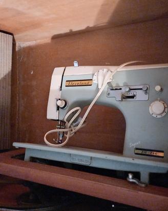 macchina da cucire anni 60/70