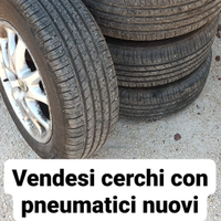 Cerchi più pneumatici nuovi