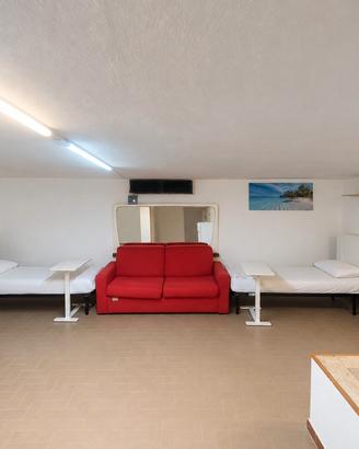 Imperia: 4 posti letto studenti, vista mare 300
