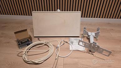 Antenna Parabola TV Satellite Piatta con 4 uscite