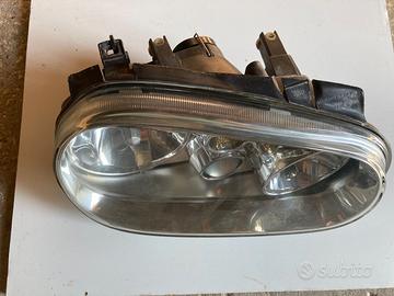 COPPIA FARI DX E SX GOLF 4 CON FENDINEBBIA (VALEO)