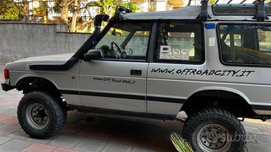Land Rover Discovery 300 Country
