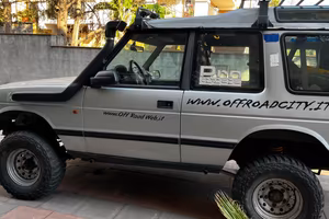 Land Rover Discovery 300 Country
