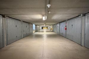 Box auto Milano San Siro - metro M5 e stadio