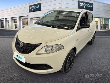 Lancia Ypsilon 1.0 FireFly 70cv Hybrid Oro