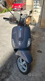Vespa lxv 125