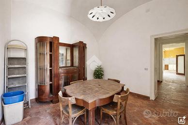 2 LOCALI A ARZANO