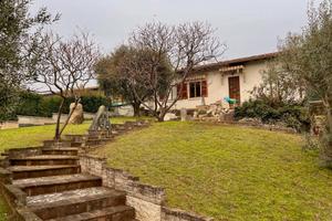 Villa Singola con cortile per Laboratorio Casa e L