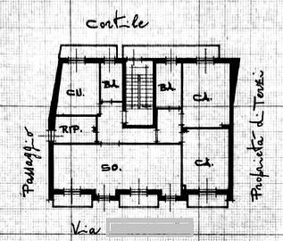 APPARTAMENTO DI 147 MQ CON GARAGE E DUE CANTINE
